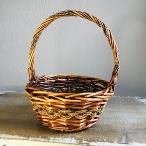 Medium brown round basket with handle rope design farmers market egg collecting